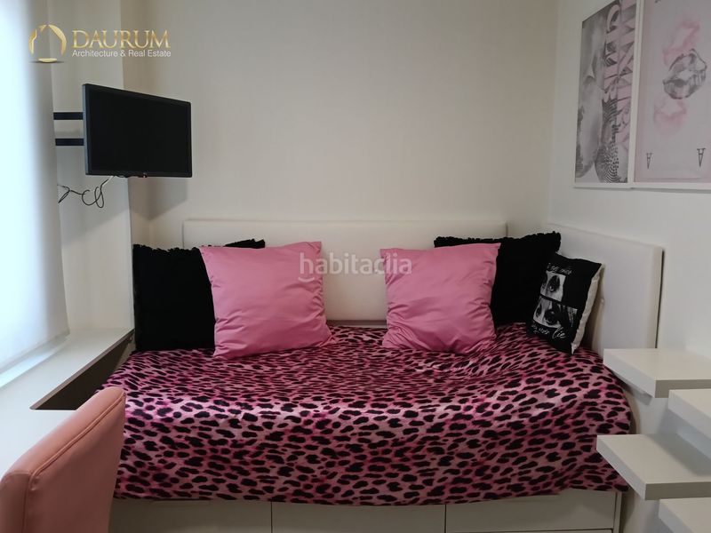 Foto 5dafd96b-3b74-4695-bd4a-f8b08067c966. Pis amb aparcament piscina a Rejas Madrid