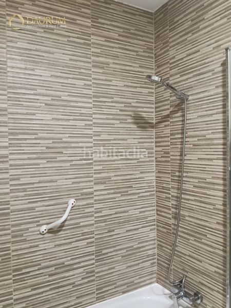 Foto adaf3841-96aa-40a8-8065-f456d7351686. Pis amb aparcament piscina a Rejas Madrid