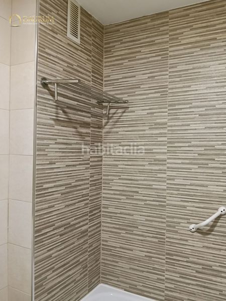 Foto e2bfe7c6-e9f8-4dda-8c36-6db7d70e0210. Pis amb aparcament piscina a Rejas Madrid