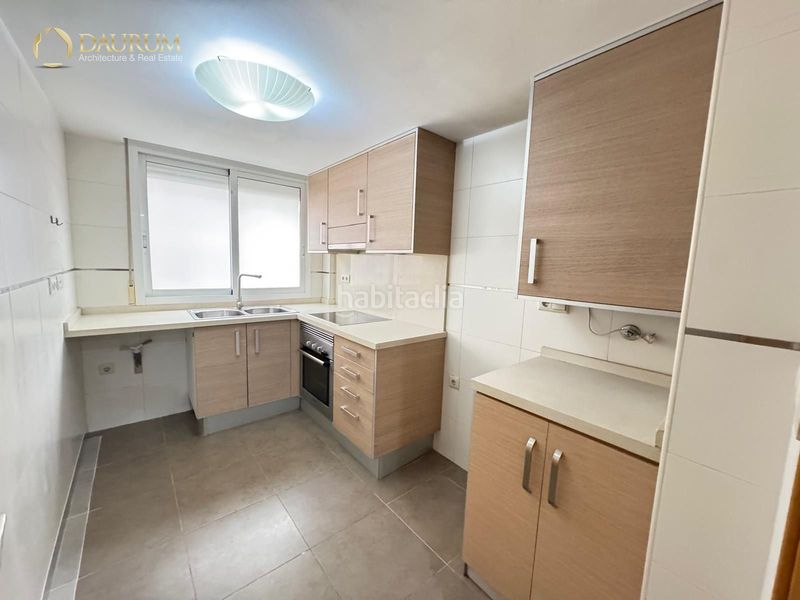 Foto f9896b4f-da4f-4160-987f-4b52371276ed. Pis amb calefacció aparcament a Juzgados Mislata