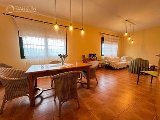 Xalet  Partida de vilella. Maravilloso chalet independiente de 7 habitaciones en alzira