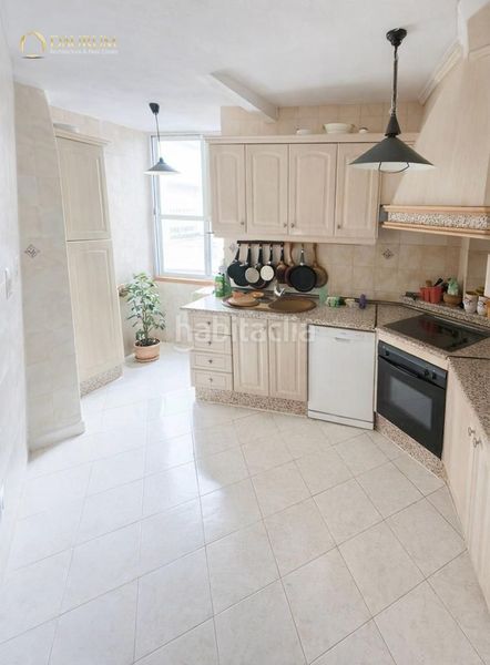 Foto ac0b8a38-ad4e-4d79-ae90-a6aed3ac1b7c. Àtic amb aparcament a Centro ciudad Fuengirola