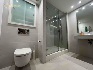 Appartement  Doctor gomez ferrer. Magnífico piso de 7 habitaciones en alfafar