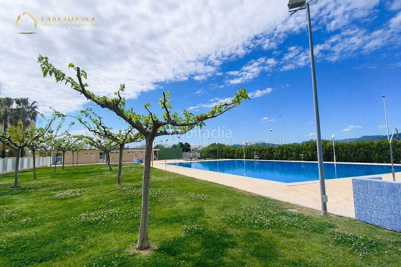 Foto 5d2fe4e9-c986-4421-9027-55c287e710a8. Casa adossada amb calefacció aparcament piscina a Sagunt