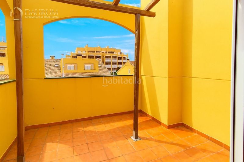 Foto 6de6b229-4fcb-4535-9620-7a4522746e24. Casa adossada amb calefacció aparcament piscina a Sagunt