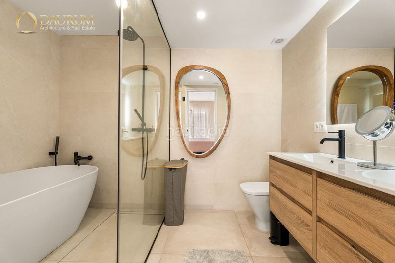 Foto be3269bf-90a0-4db3-9174-52e2d30c1eb1. Casa adossada amb calefacció aparcament piscina a Marbella