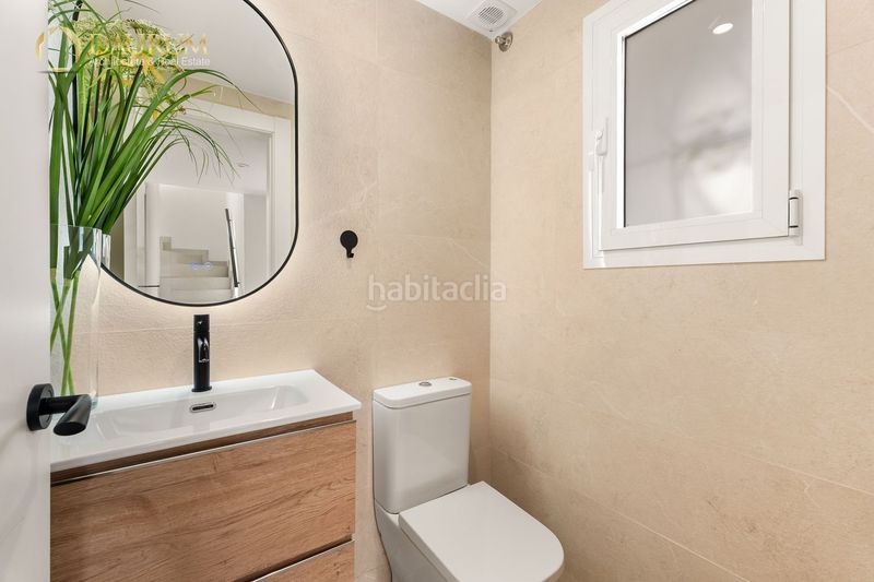Foto ede5b433-a6a3-44e9-93ba-d3717ebd809a. Casa adossada amb calefacció aparcament piscina a Marbella