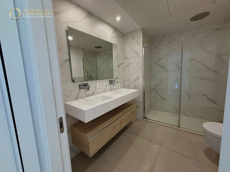 Foto 141dd8fc-399b-48c0-9877-55faf6adcdec. Àtic amb calefacció aparcament piscina a La Quinta Benahavís