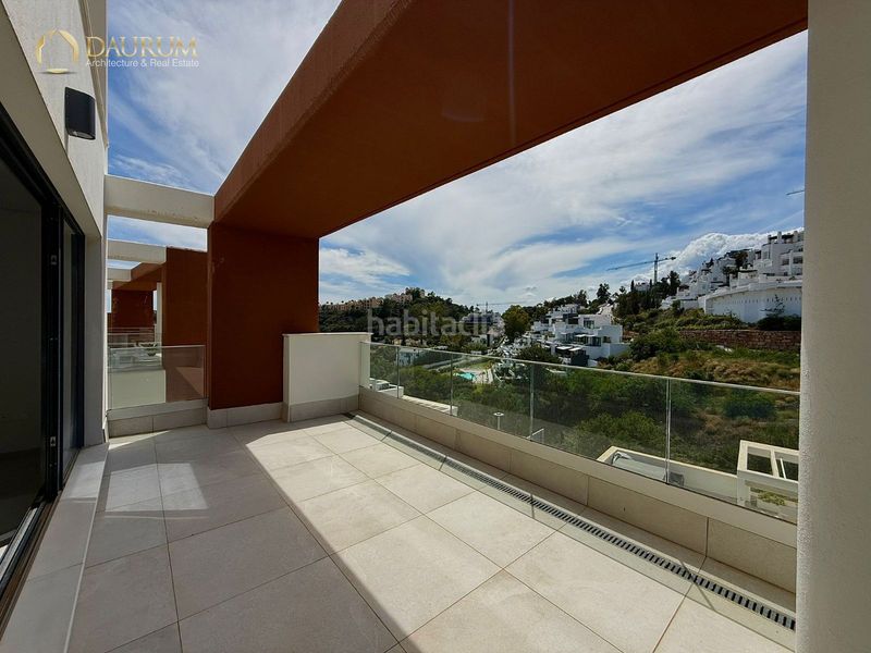 Foto e284c20f-d1de-4600-9531-5054658f0daa. Àtic amb calefacció aparcament piscina a La Quinta Benahavís