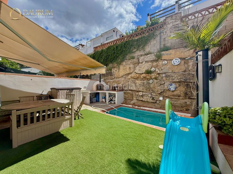 Foto e9139d33-9b5a-4c92-a236-7df9e71bc70b. Casa adossada amb calefacció aparcament piscina a Marbella