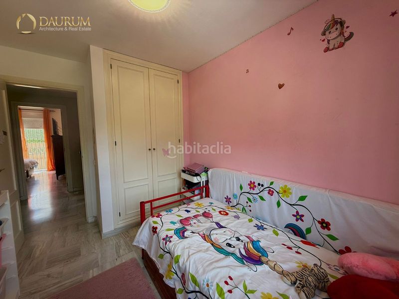 Foto f102d613-38f6-4e83-ab2b-a51f550bb5cb. Casa adossada amb calefacció aparcament piscina a Marbella