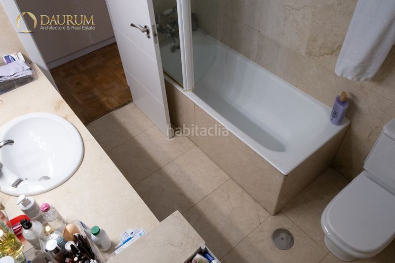Foto 0313b716-d84a-4247-a28d-1035ca10ed47. Casa adossada amb calefacció aparcament piscina a Madrid
