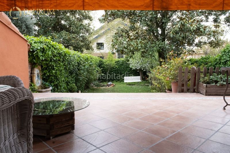 Foto a7e6b977-0a59-4148-a464-968c5074d998. Casa adossada amb calefacció aparcament piscina a Madrid
