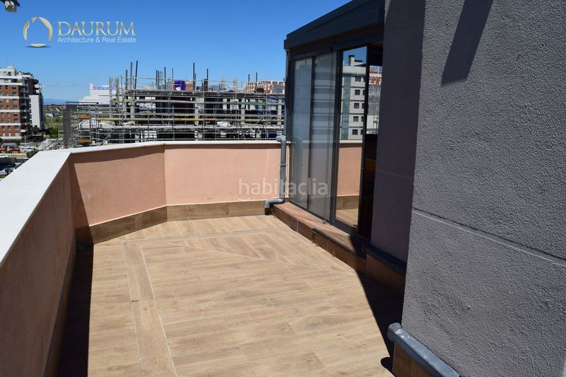 Foto d09bc6c7-1b32-471e-a15e-58d5f55104f3. Àtic amb calefacció aparcament piscina a El Cañaveral Madrid