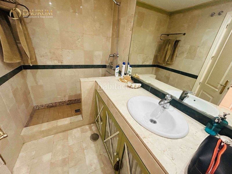 Foto 1ae2cded-2734-4c84-b161-1dbe7df9b7c1. Casa adosada maravilloso chalet adosado de 4 plantas, en Rincón de la Victoria