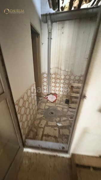 Foto 4d66e407-3205-47dd-ab2a-5b3beac5c0c0. Local comercial a Nou Moles Valencia