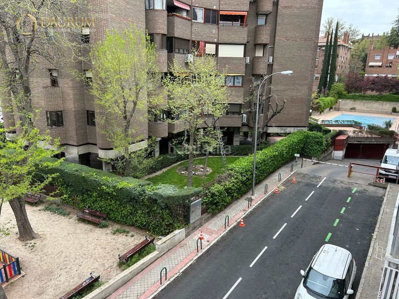 Foto facf57f4-a9aa-43b5-9a6c-99627312ada2. Pis amb calefacció piscina a Colina Madrid