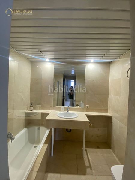 Foto 4726fb0e-d722-473c-8816-0d3184a2de82. Dúplex amb calefacció aparcament piscina a Valdemarín Madrid