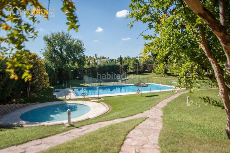 Foto c0a16a43-8d8f-4b06-a3dc-34b5bc3c1de9. Dúplex amb calefacció aparcament piscina a Valdemarín Madrid