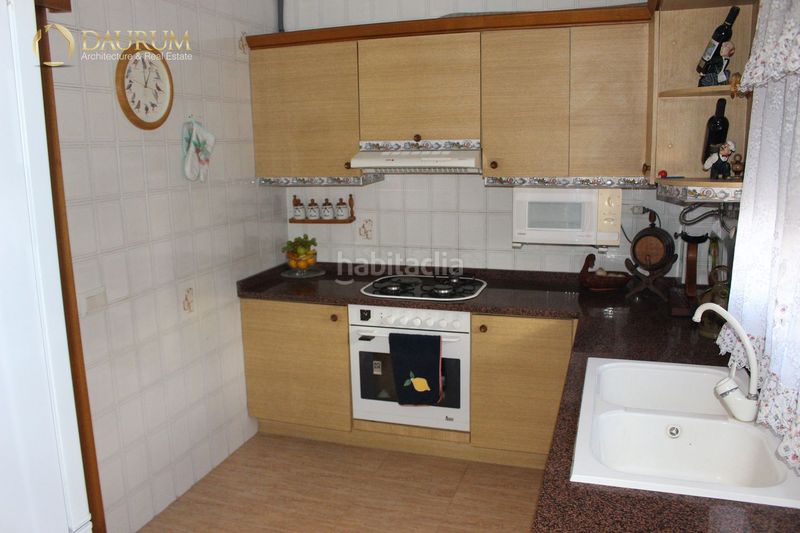 Foto b80dd2d1-04e2-4515-92ca-49f790bce3a7. Casa amb aparcament piscina a Tous