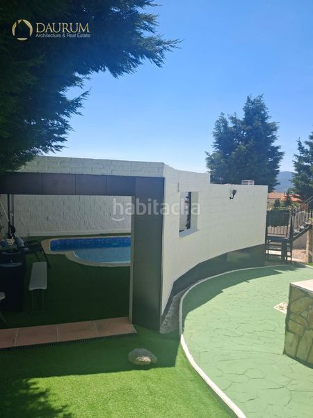 Foto a5da409d-694f-43aa-90c5-e468bf60f104. Xalet amb calefacció aparcament piscina a Los Ángeles de San Rafael Espinar (El)