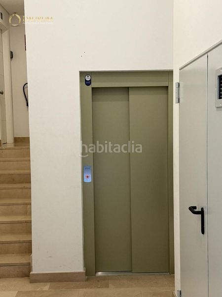 Foto 4612751e-4fd7-4c6e-ae42-2c51f5132ef7. Pis amb calefacció aparcament a Gibralfaro Málaga
