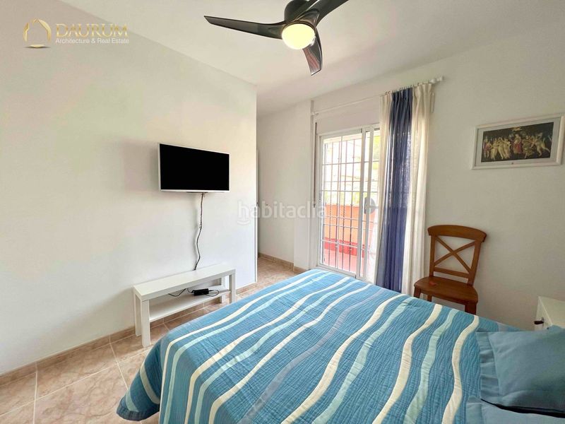 Foto 721ab884-9936-414d-b855-1e7f8f47ac0b. Casa aparellada amb calefacció aparcament piscina a Cullera