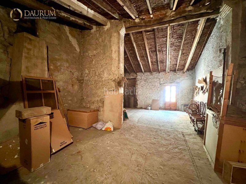 Foto 3caafe52-bb0c-415c-b28f-007756446de7. Casa amb aparcament a Monserrat