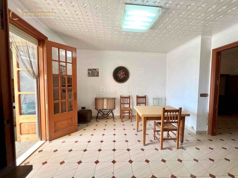 Foto 853f2534-850d-44f1-986c-a06af1e6a906. Casa amb aparcament a Monserrat