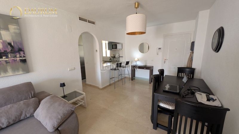 Foto dcbd38ad-5de8-4180-b0b8-4a905314d254. Pis amb calefacció aparcament piscina a Zona Centro Comercial Torrequebrada Benalmádena