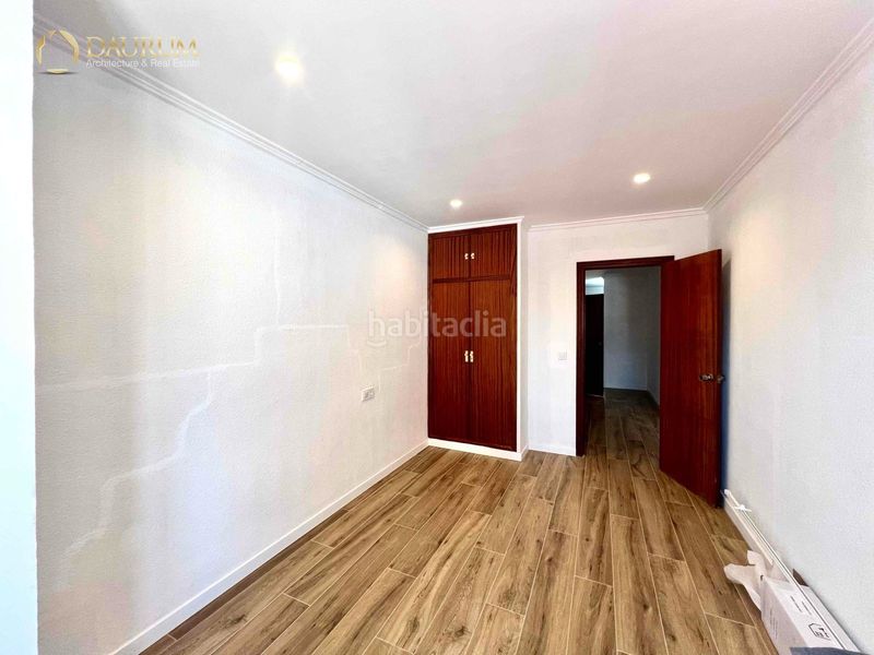 Foto f58a9fd1-0f82-4e3d-af81-b13ab87a4b7a. Casa amb aparcament a Alginet