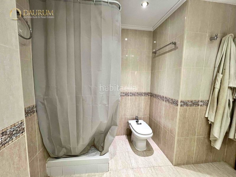 Foto f50ff48c-326d-482c-ab9a-fd6742f1cf27. Pis amb aparcament a Mont Olivet Valencia
