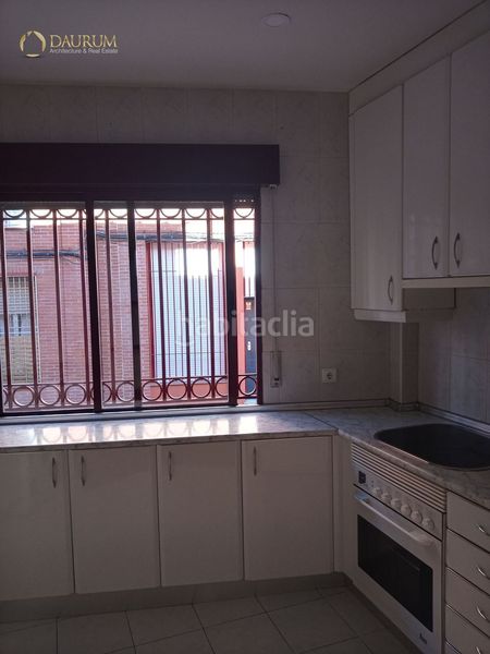 Foto ca0e80f5-aa50-4737-a5ff-36e21a31a224. Dúplex amb calefacció a Almenara-Ventilla Madrid