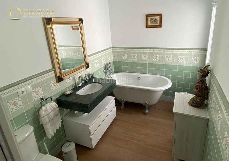 Foto 40a2d79f-5e09-4ac1-8ac7-371aaf6fb2ba. Casa adossada amb calefacció a Lagos