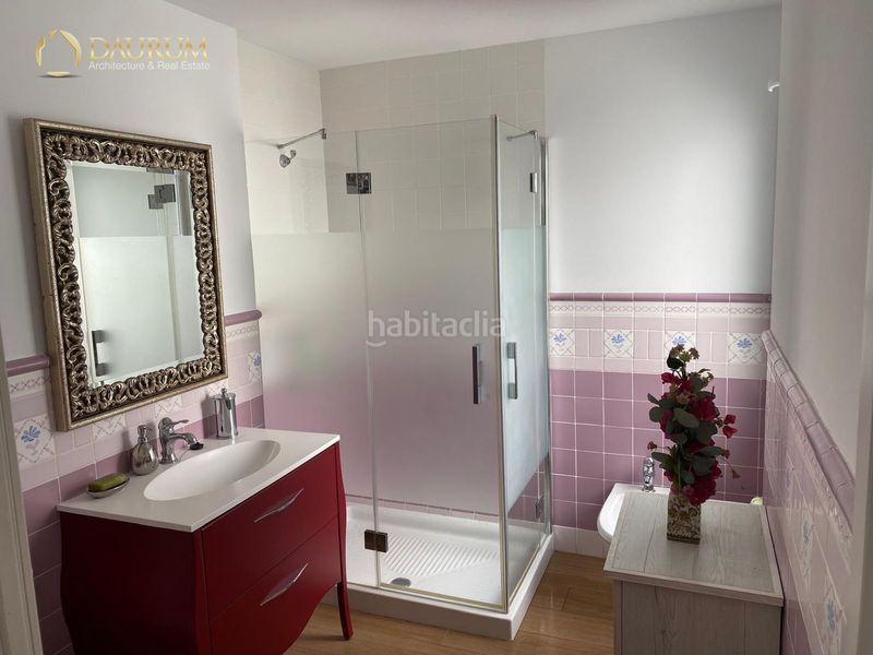 Foto f3dfd375-f812-46f7-b832-a58c68645fe2. Casa adossada amb calefacció a Lagos