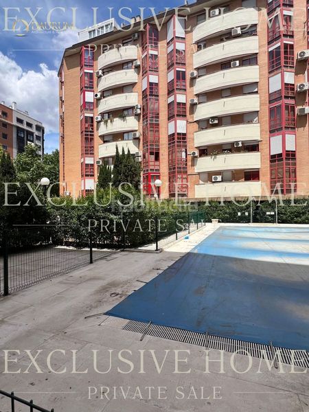 Foto 39e4d443-454c-4df4-84fc-fdf8370ff042. Pis amb calefacció aparcament piscina a Pacífico Madrid