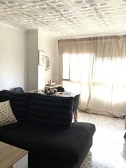 Appartamento  L'esglèsia. Estupendo piso de 4 habitaciones en mareny de les barraquetes