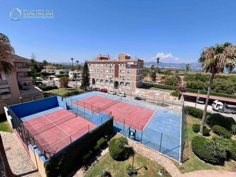 Foto ce834f10-38b1-4786-8594-83f60b64bc5d. Àtic amb aparcament piscina a Guadalmar Málaga