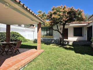 Xalet  Navarra. Inmejorable chalet independiente de 4 habitaciones en el palo