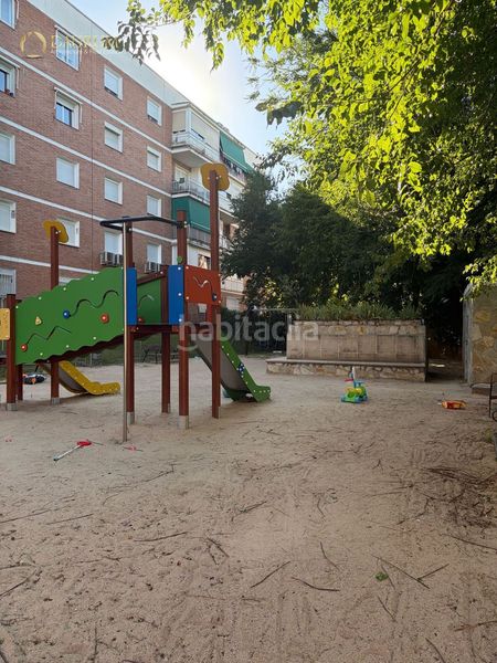 Foto 57ee09f6-d123-4065-b72d-ddbd13f517b9. Pis amb calefacció aparcament piscina a Mirasierra Madrid