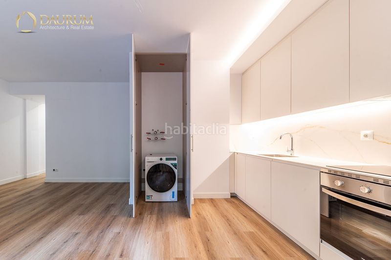 Foto a62150a7-fb41-41df-a153-f549026281e4. Pis amb calefacció aparcament a Gaztambide Madrid