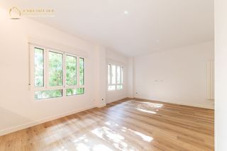 Pis  Guzmán el bueno. Fantástico piso en gaztambide