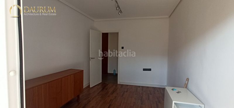 Foto dff6ea96-147e-4306-9284-44d29a38341c. Pis a Centro puerto Sagunt