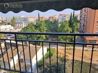 Pis  Cid. Estupendo piso de 3 habitaciones en lolivereta