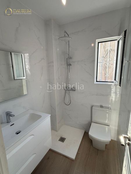 Foto a210fb26-0e90-43be-99ad-9260248a3cac. Casa pareada maravilloso chalet pareado de 2 plantas en gandía en Gandia