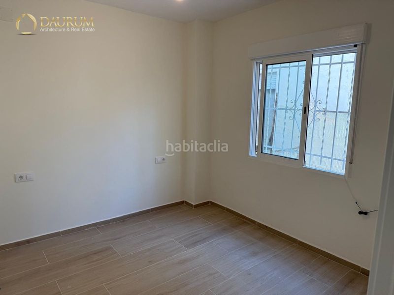 Foto cdc18758-3b9f-449d-a6e6-fab1edd07392. Casa pareada maravilloso chalet pareado de 2 plantas en gandía en Gandia