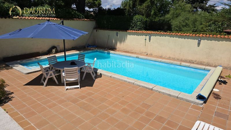 Foto 54618cb9-8d85-4015-a11e-517b51c91e2c. Xalet amb calefacció aparcament piscina a San Crispín-La Estación Consorcio Colmenar Viejo