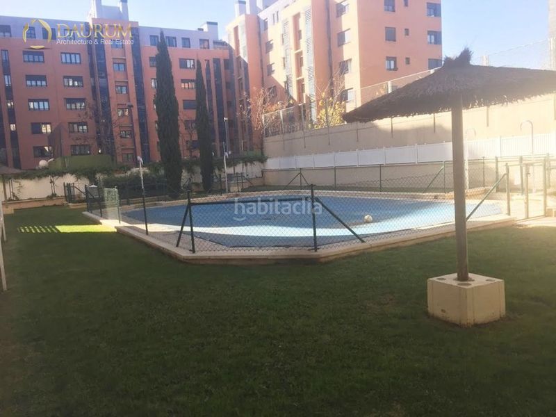 Foto 64ba7d5e-2c1d-42f6-94eb-497b2cb35302. Pis amb calefacció aparcament piscina a Sanchinarro Madrid