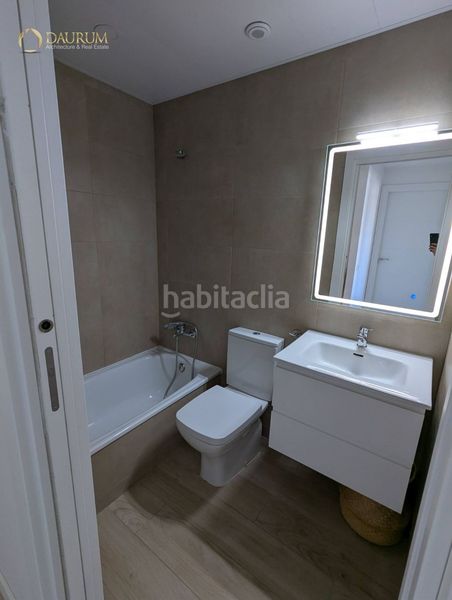 Foto fb28dd7e-f3a1-492a-83cf-93d7a627fd50. Pis amb calefacció aparcament piscina a Valdebebas - Valdefuentes Madrid