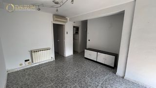 Piso  Encomienda de palacios. Fantática oportunidad de 3 habitaciones en moratalaz